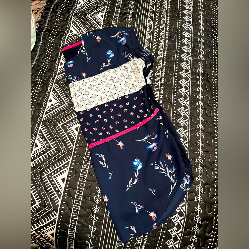 Size large top